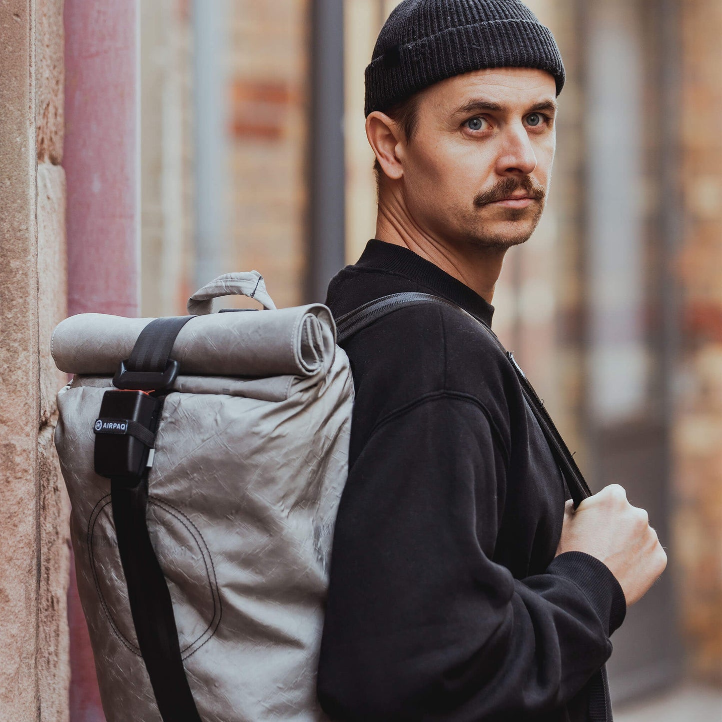 Nachhaltiger-Rucksack__Grau